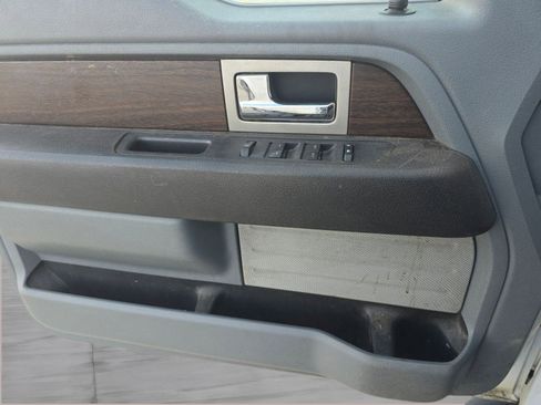 Used 2013 Ford F150 Lariat w/ Mid Equipment Group image 10