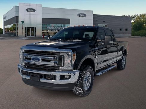 Used 2019 Ford F350 XLT w/ XLT Value Package image 5