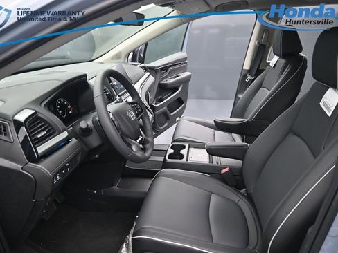 New 2026 Honda Odyssey Touring image 21