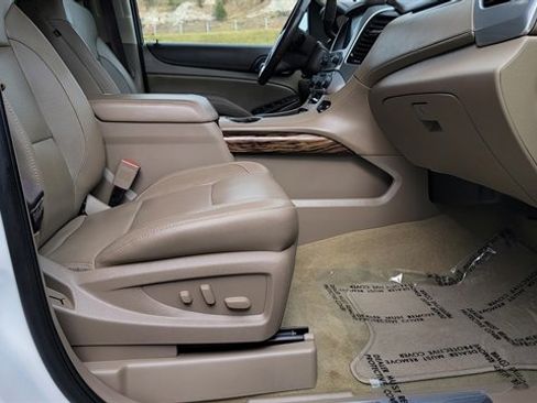 Used 2017 GMC Yukon SLT w/ Open Road Package image 50