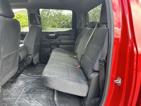 Used 2025 Chevrolet Silverado 1500 Custom w/ LPO, Dark Essentials Package RWD image 17