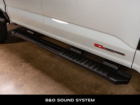 Used 2026 Ford F250 Lariat w/ Black Appearance Package image 13