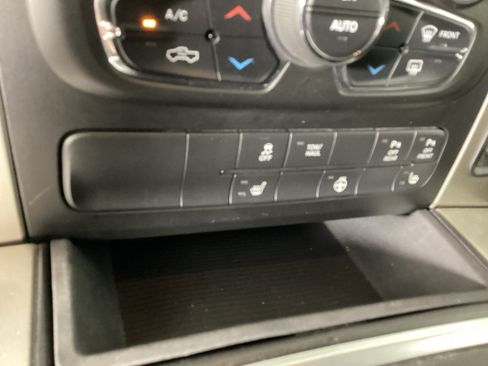 Used 2018 RAM 1500 Big Horn AWD/4WD image 25