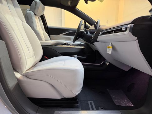 New 2026 Cadillac Lyriq Sport AWD/4WD image 50