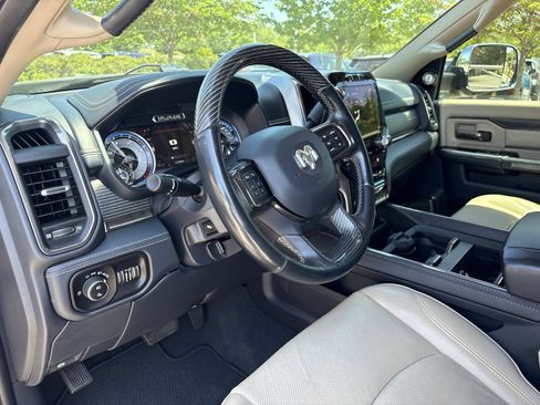 Used 2020 RAM 2500 Limited AWD/4WD image 19