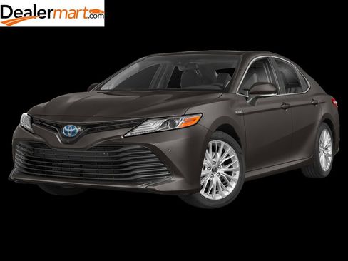 Used 2018 Toyota Camry SE FWD image 1