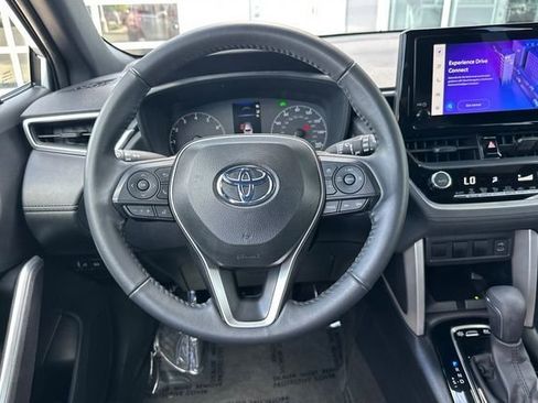 Used 2024 Toyota Corolla Cross AWD Hybrid image 18