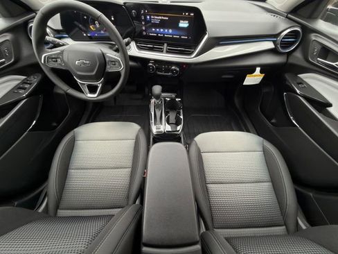 New 2026 Chevrolet Trax LT w/ Driver Confidence Package FWD image 10