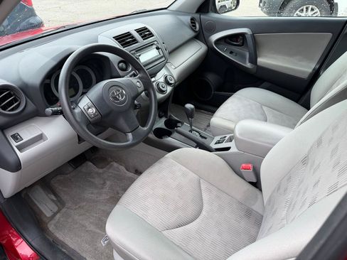 Used 2012 Toyota RAV4 4WD w/ Value Pkg image 10