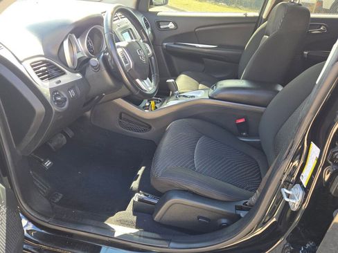 Used 2020 Dodge Journey SE w/ SE Popular Equipment Group image 22