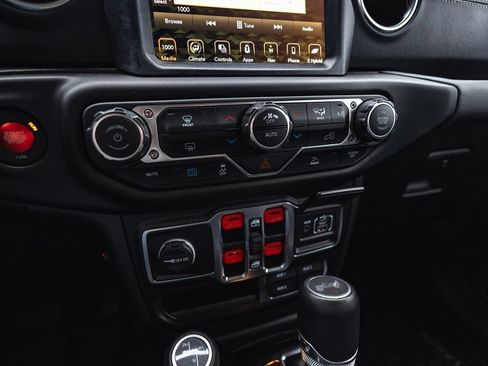 Used 2023 Jeep Wrangler Unlimited Sahara image 20