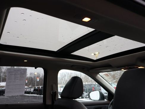 Used 2022 Nissan Rogue SL w/ SL Premium Package image 19