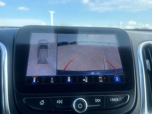 Used 2023 Chevrolet Equinox LT AWD/4WD image 45