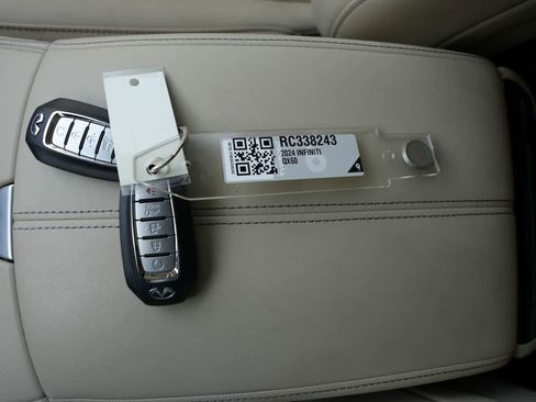Certified 2024 INFINITI QX60 Luxe FWD image 27