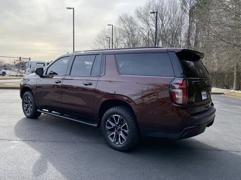 Used 2023 Chevrolet Suburban Z71 image 7
