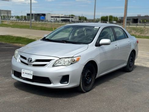 Used 2012 Toyota Corolla LE FWD image 33