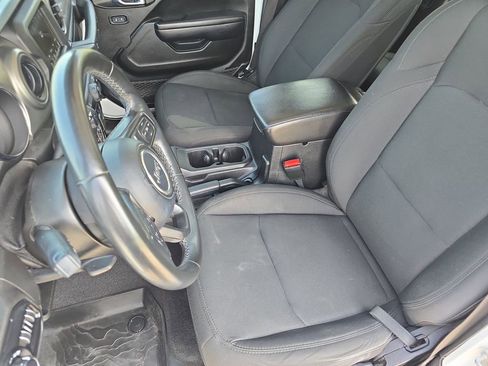 Used 2021 Jeep Wrangler Unlimited Sport AWD/4WD image 15