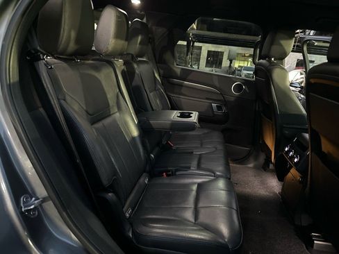 Used 2017 Land Rover Discovery HSE image 75