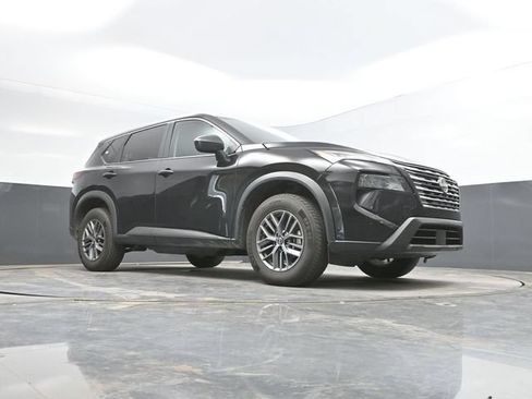 Used 2024 Nissan Rogue S AWD/4WD image 45
