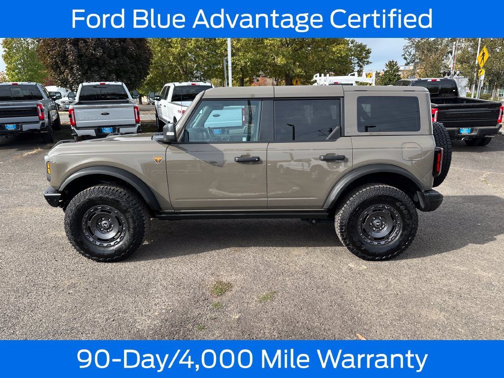 Certified 2025 Ford Bronco Badlands AWD/4WD image 4