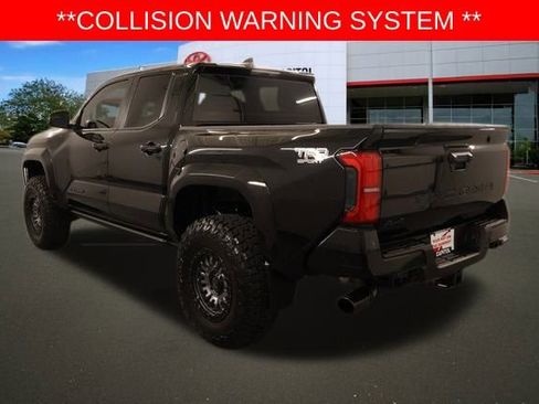 Used 2024 Toyota Tacoma TRD Sport image 4