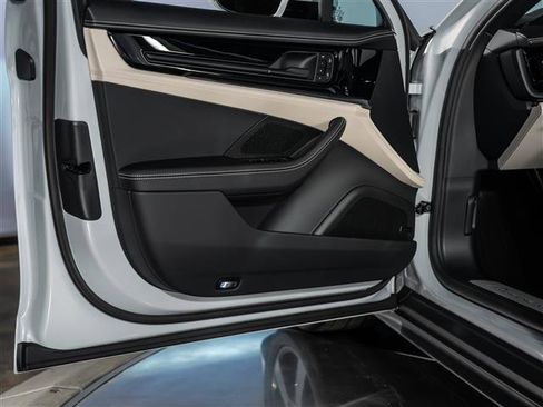 New 2026 Porsche Panamera 4 image 25