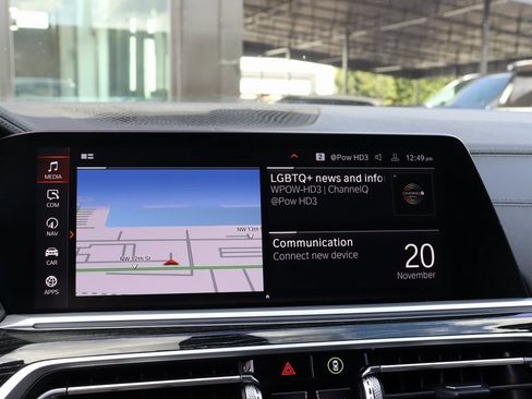 Used 2022 BMW X7 xDrive40i w/ M Sport Package image 40