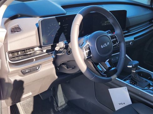 New 2026 Kia Carnival SX Prestige image 2