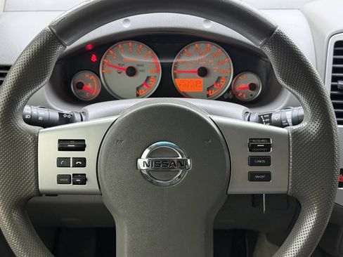 Used 2015 Nissan Frontier Desert Runner image 15