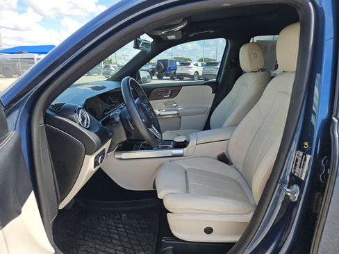 Used 2022 Mercedes-Benz GLB 250 image 9
