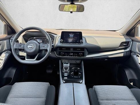 Used 2023 Nissan Rogue SV FWD image 14