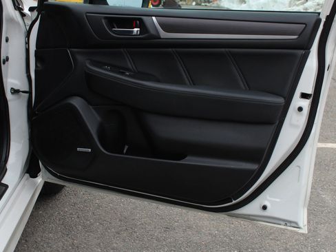 Used 2019 Subaru Legacy 2.5i Limited image 18