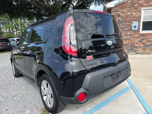 Used 2014 Kia Soul FWD image 5