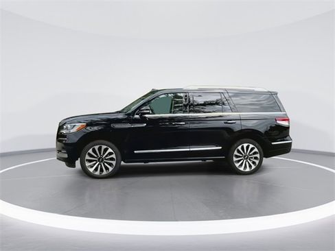 New 2024 Lincoln Navigator Reserve image 4