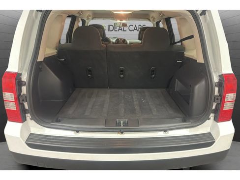 Used 2016 Jeep Patriot Sport w/ Power Value Group FWD image 19