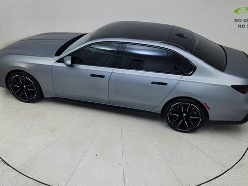 Used 2023 BMW 760i xDrive w/ Executive Package AWD/4WD image 78