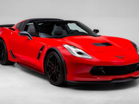 Used 2017 Chevrolet Corvette Grand Sport RWD image 1