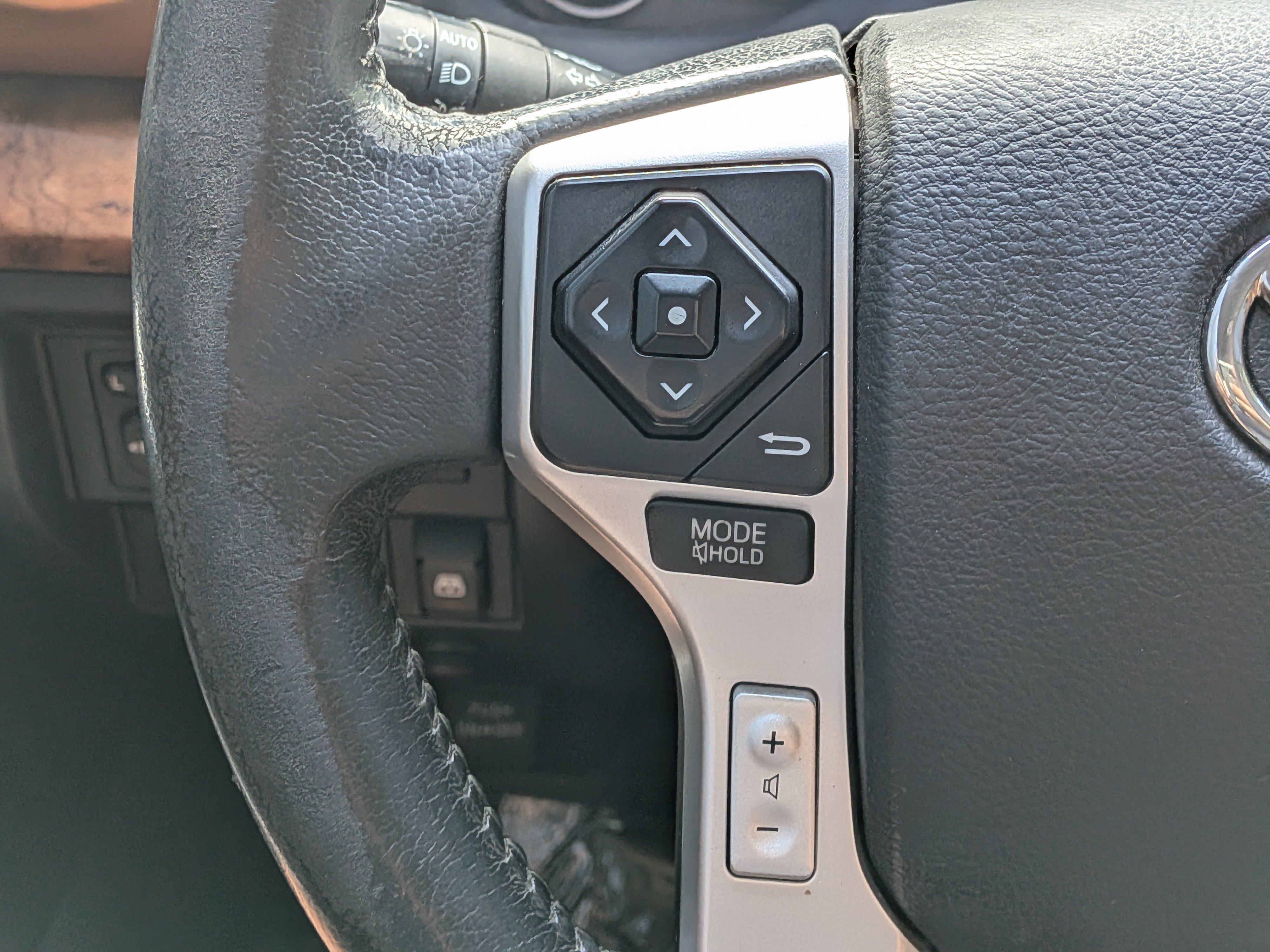 Used 2015 Toyota Tundra 1794 Edition AWD/4WD image 25