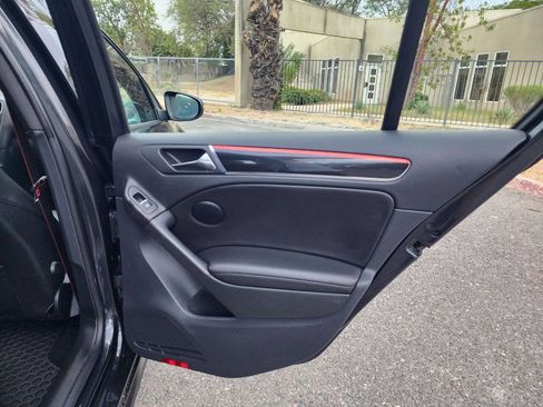Used 2013 Volkswagen GTI Driver's Edition FWD image 32