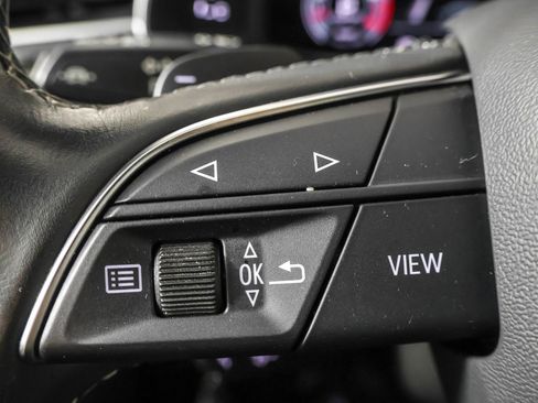Used 2022 Audi Q8 Premium AWD/4WD image 28