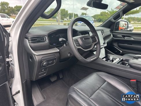 Used 2024 Jeep Wagoneer L Series II w/ Flexible Seating Group image 64