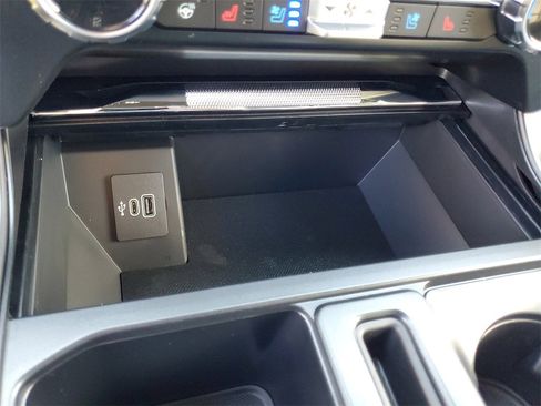 New 2025 Ford F150 Lariat w/ Equipment Group 501A Mid image 19