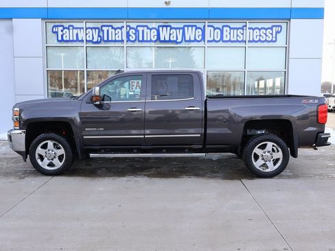 Used 2015 Chevrolet Silverado 2500 LTZ image 7