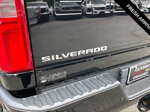 Used 2024 Chevrolet Silverado 3500 High Country w/ High Country Premium Package AWD/4WD image 24