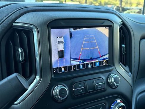 Certified 2023 GMC Sierra 2500 Denali AWD/4WD image 12