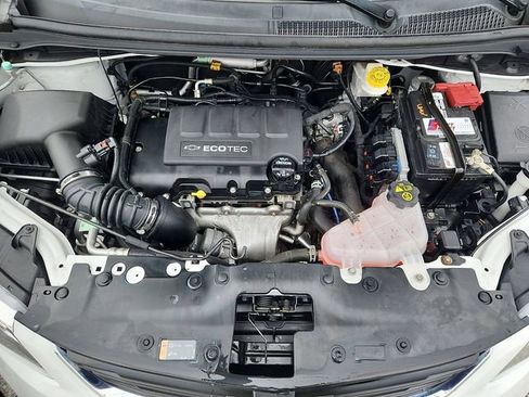 Used 2020 Chevrolet Sonic LT image 16