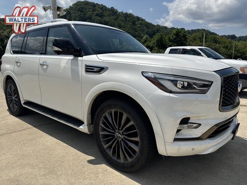 Used 2021 INFINITI QX80 Premium Select w/ All-Season Package AWD/4WD image 1