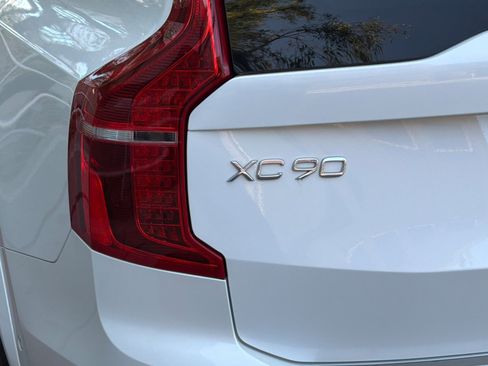 Used 2024 Volvo XC90 T8 Plus w/ Protection Package Premier AWD/4WD image 28