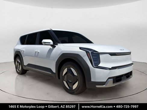 New 2026 Kia EV9 Light RWD image 1