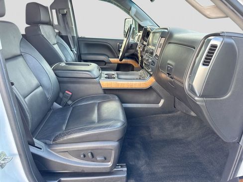Used 2017 Chevrolet Silverado 3500 LTZ w/ Duramax Plus Package image 7